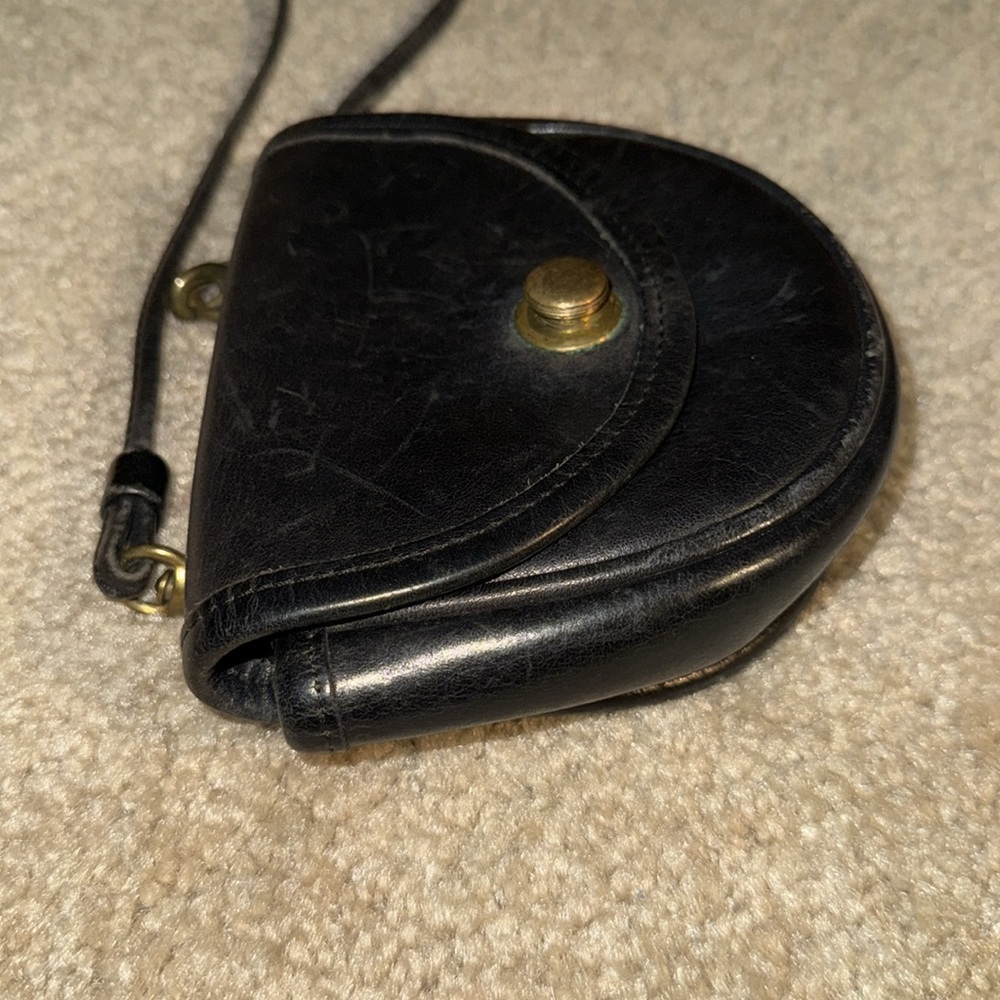 Vintage Coach Black Leather Mini Crossbody Bag - Picture 5 of 9